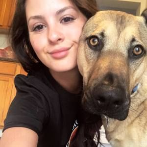 Meet your Posher, Steila